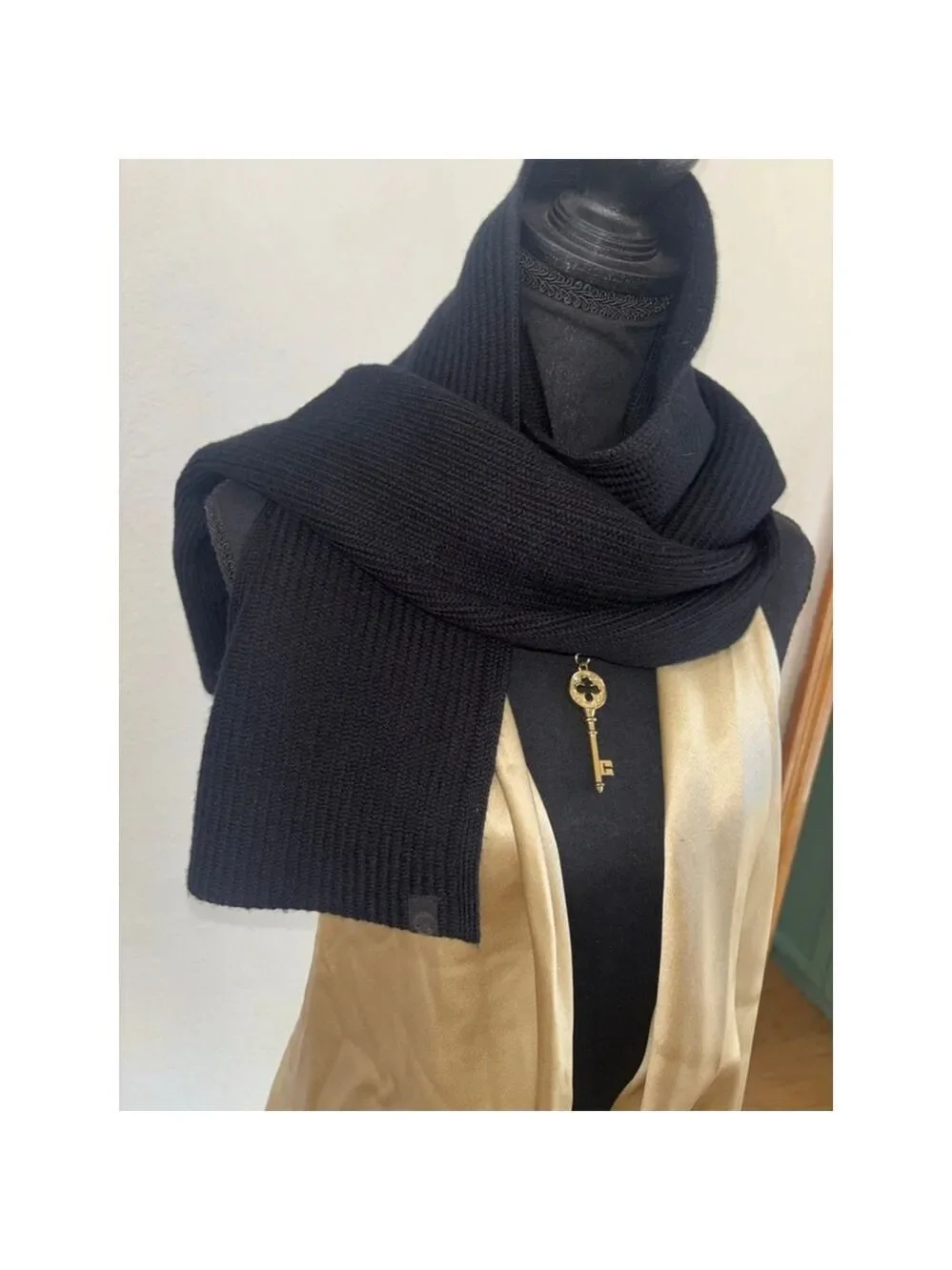 Lululemon Luxurious Ribbed Knit Merino Wool Winter Scarf Winter Layer Staple